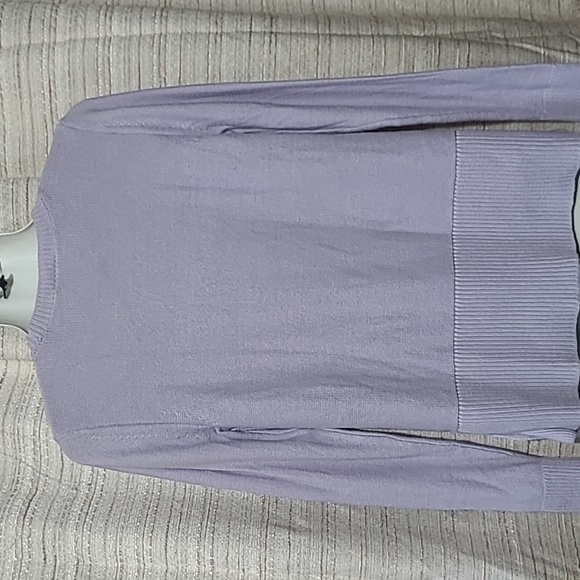 ANN TAYLOR FACTORY SWEATER Size Small Lavender Purple color - Picture 4 of 10